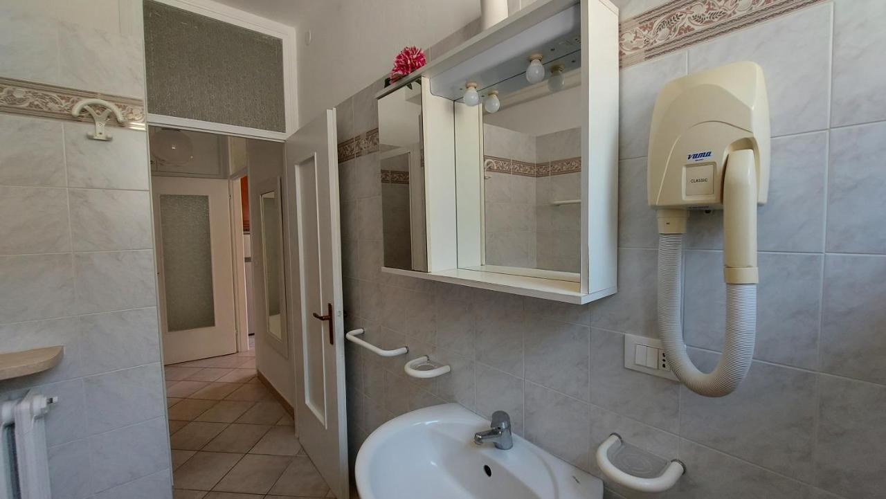 Narcisa Patio Apartment บาร์โดลิโน ภายนอก รูปภาพ