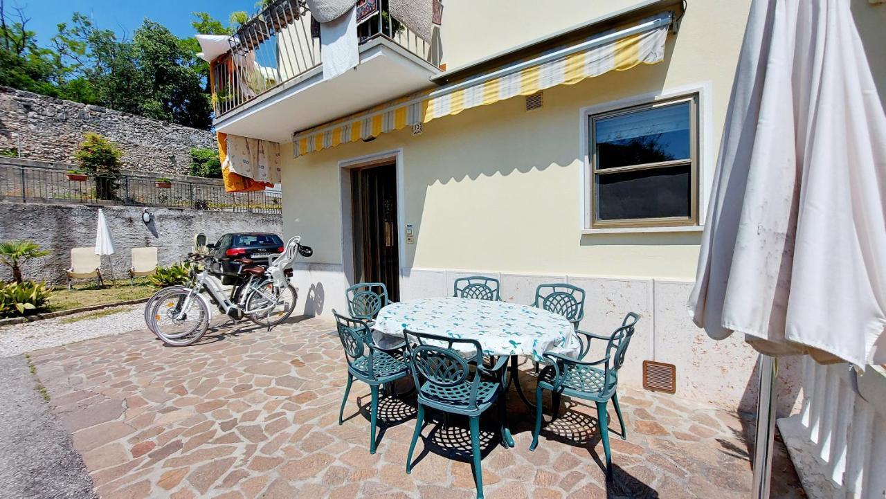 Narcisa Patio Apartment บาร์โดลิโน ภายนอก รูปภาพ